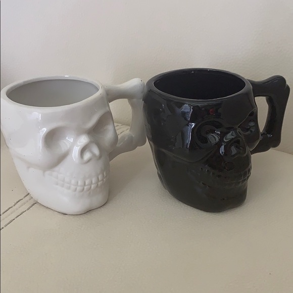 Other - Two Skull Mugs NWT